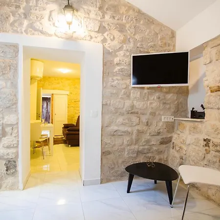 Apartment Toma Trogir