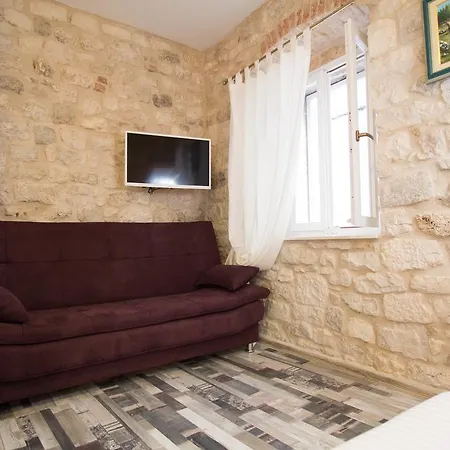 Apartment Toma *