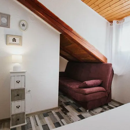 Toma Apartment