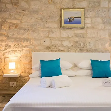 Toma Διαμέρισμα Τρογκίρ